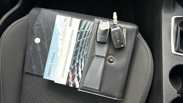 Kia Sportage 1.7 CRDi ISG 2 5dr Diesel Estate